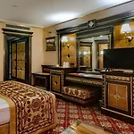 Hotell Club Sera 5*