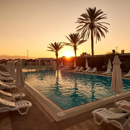 Hotel Club Sera 5*