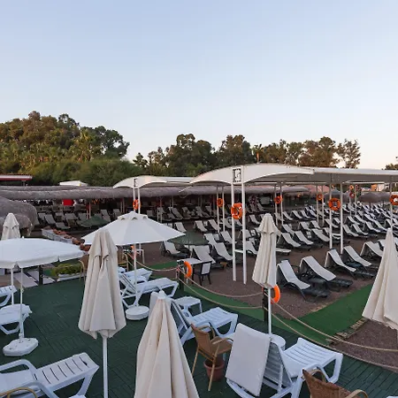 Szálloda Club Sera 5*