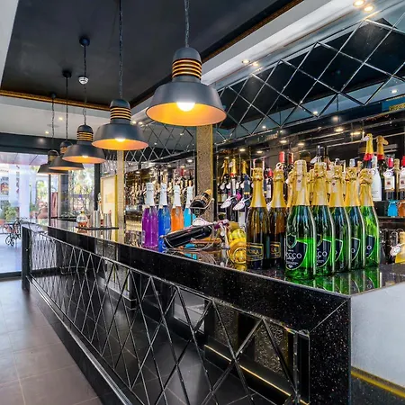 Szálloda Club Sera 5*