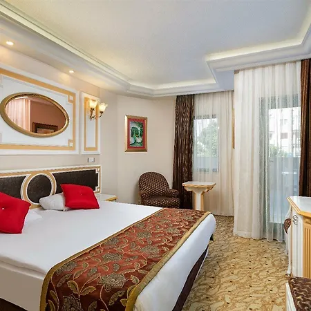 Club Sera 5*